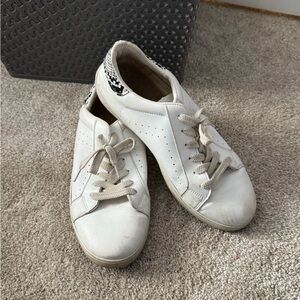 SHEIN White Casual Sneakers